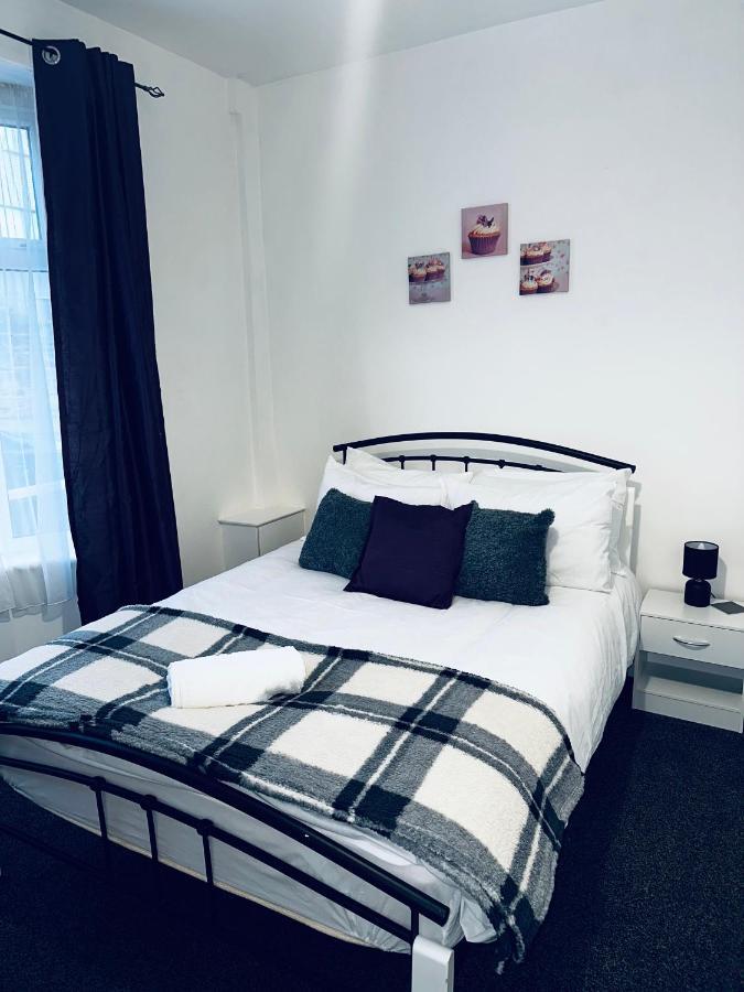 Stylish Town House - Modern Double Room - 1 考文垂 外观 照片